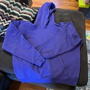 TNA Aritzia Cozy Mega Fleece Hoodie size 2 -purple/violet color